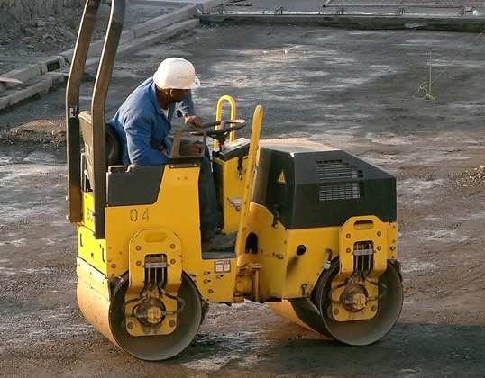 【小型压路机】手扶式小型压路机哪家好 手扶小型压路机选购指南