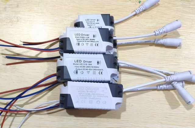 LED路灯电源如何防雷击 LED路灯电源故障维修 