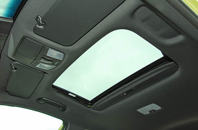 汽车天窗漏水怎么修理 汽车天窗漏水的原因和处理方法 