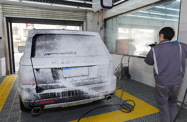 洗车泡沫液怎么配 自制泡沫洗车液要考虑哪些因素 