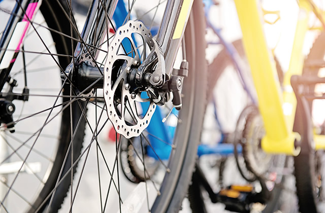 自行车胎压为什么要打那么高 自行车胎压和汽车胎压哪个高 