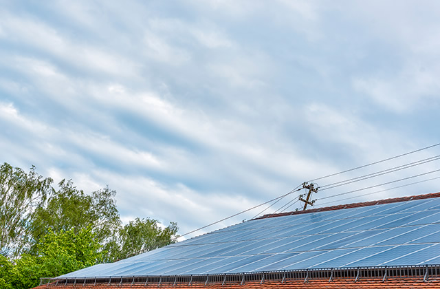 农村房顶光伏发电补贴政策 农村屋顶安装光伏发电利弊 